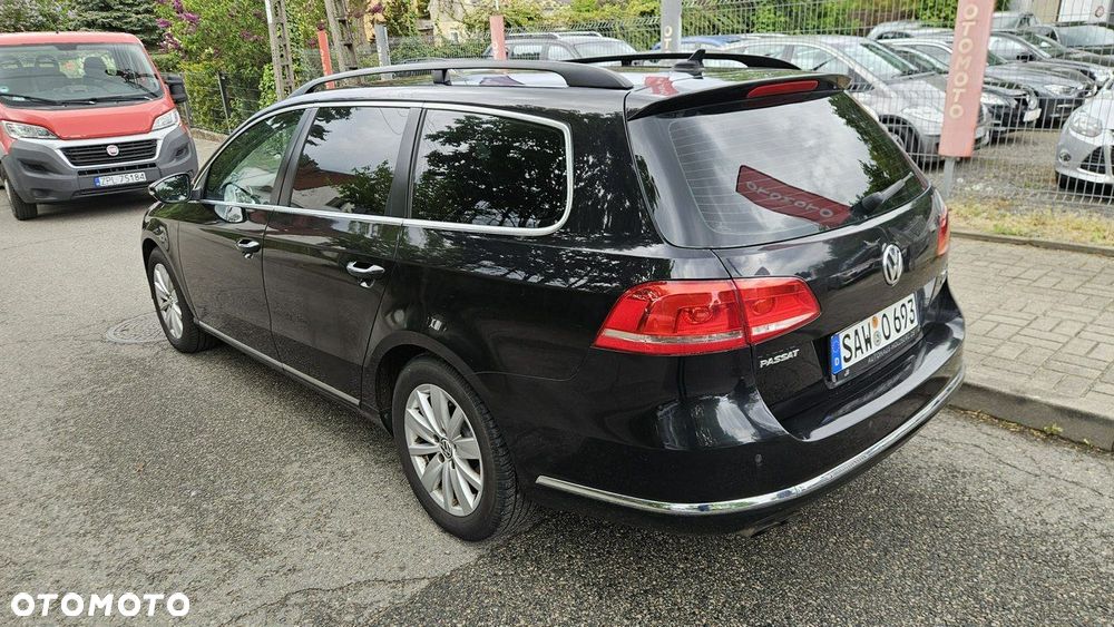 Volkswagen Passat Variant 2.0 TDI DSG BlueMotion Technology Trendline - 8