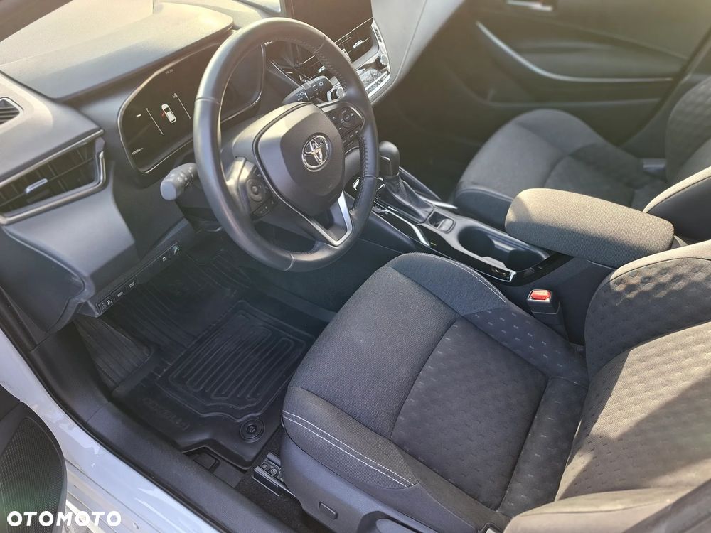 Toyota Corolla 1.8 Hybrid Comfort - 10