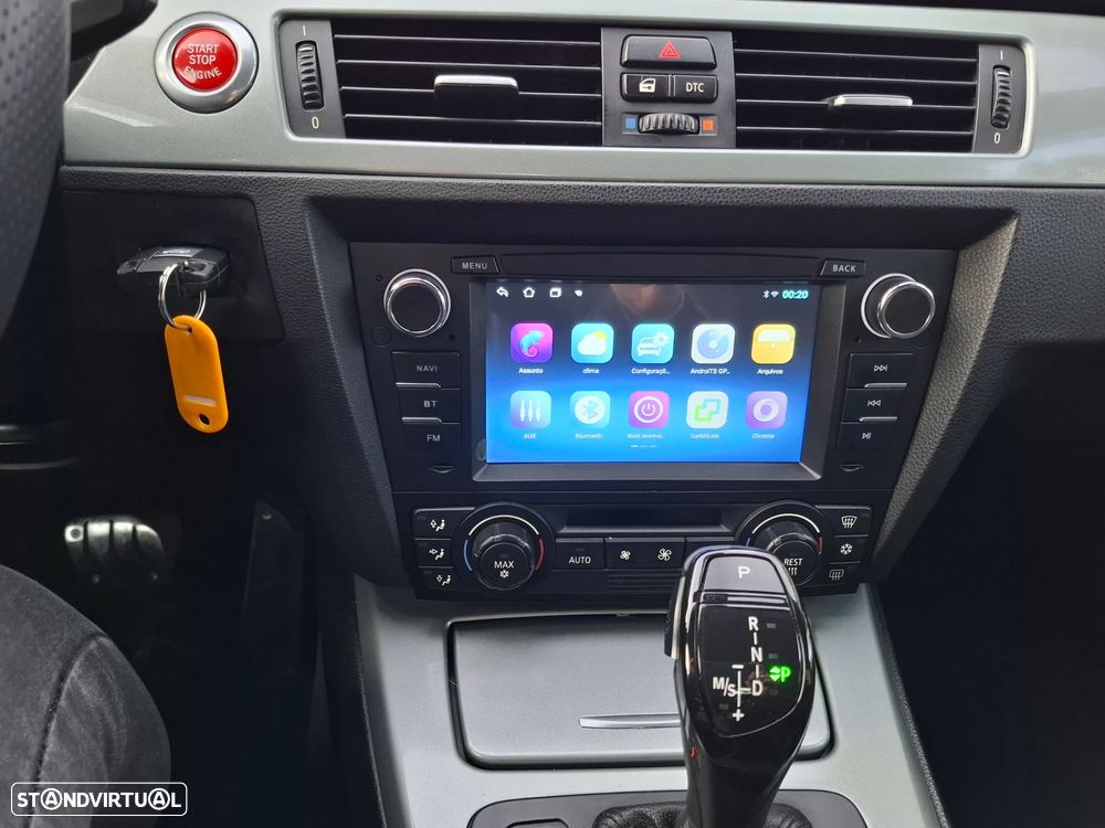 BMW 320 dA Exclusive - 16