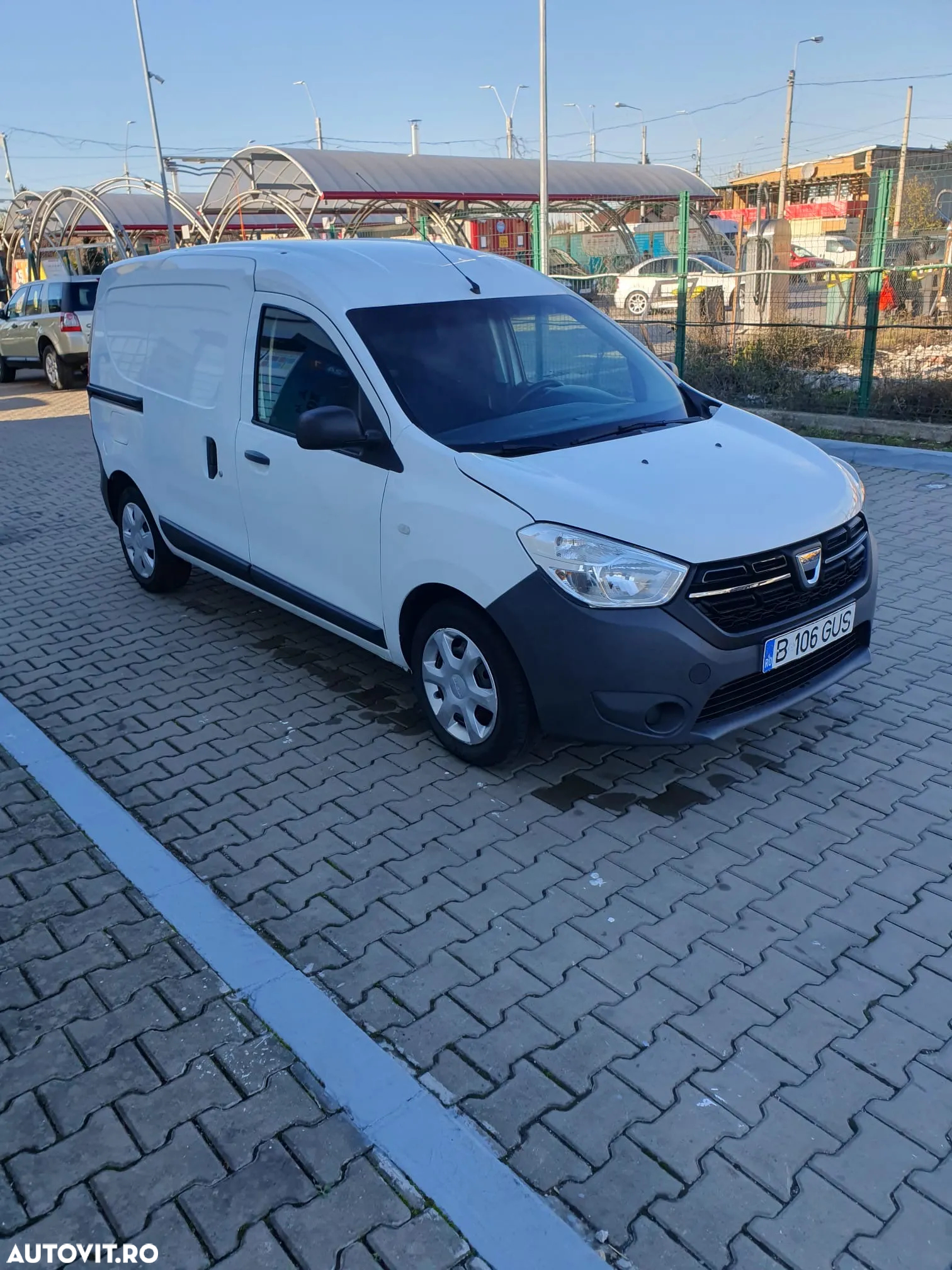 Dacia Dokker 1.5 Blue dCi Laureate - 3