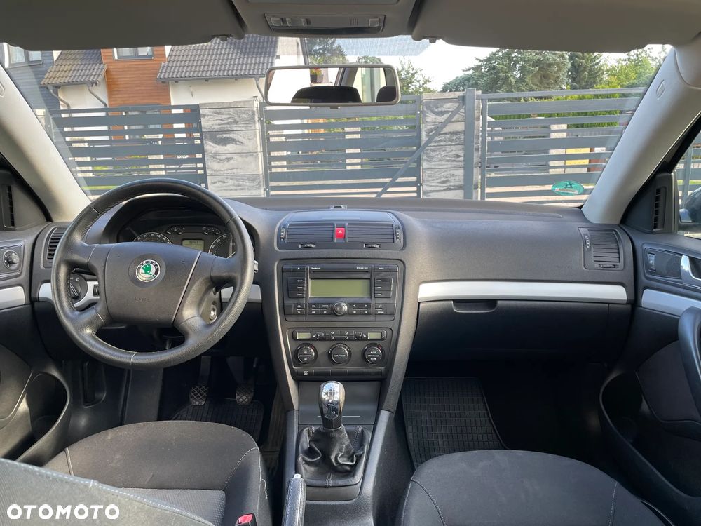 Skoda Octavia 1.8 TSI Ambiente - 5