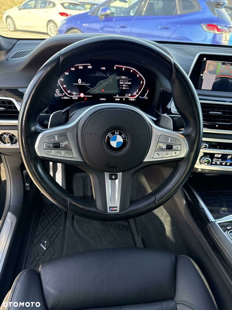 BMW Seria 7 - 20