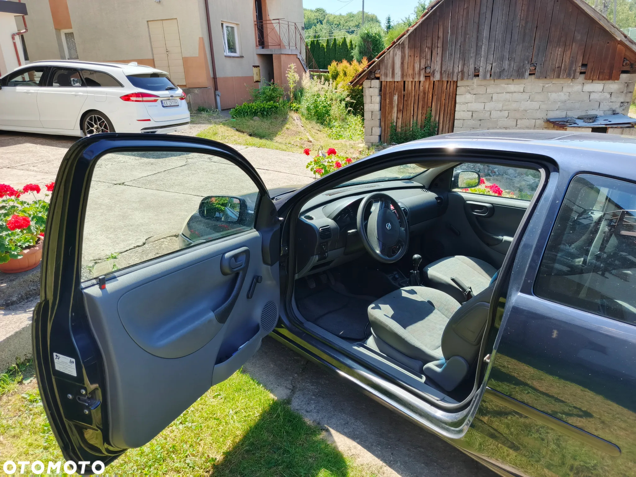 Opel Corsa 1.0 12V Base / Start - 24