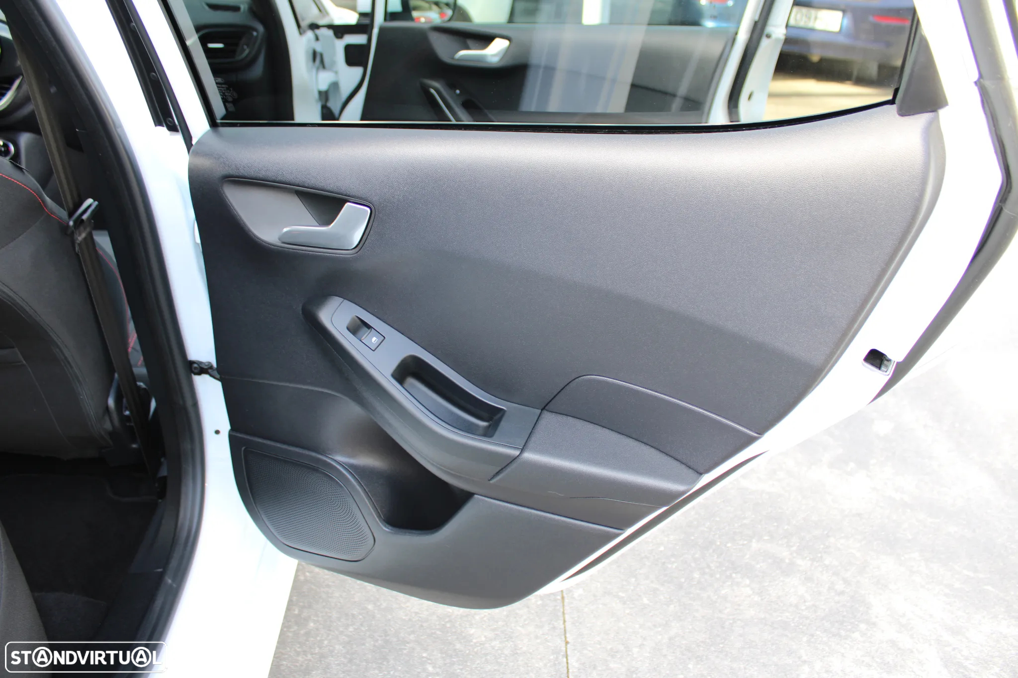 Ford Fiesta 1.0 EcoBoost ST-Line - 45