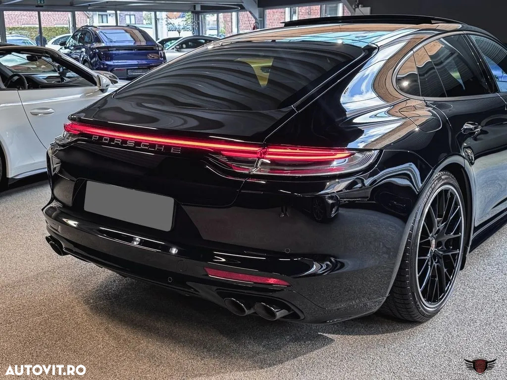 Porsche Panamera 4 E-Hybrid - 5