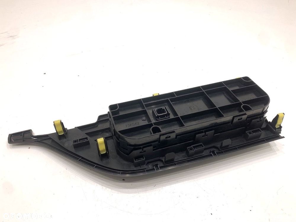 PANEL STEROWANIA NAWIEWU  TOYOTA AURIS (_E18_) 2012 - 2018 1.6 (ZRE181_, ZRE185_) 97 kW [132 KM] - 4