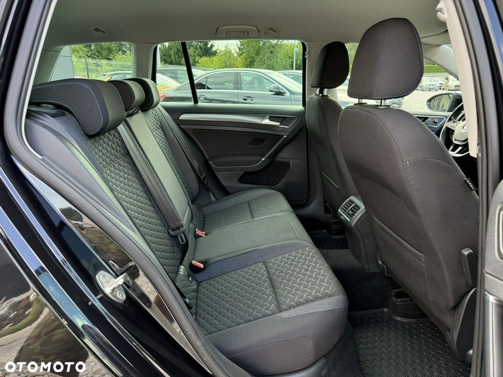 Volkswagen Golf Variant 1.6 TDI SCR DSG Join - 13