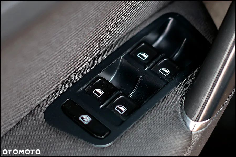 Volkswagen Golf - 29