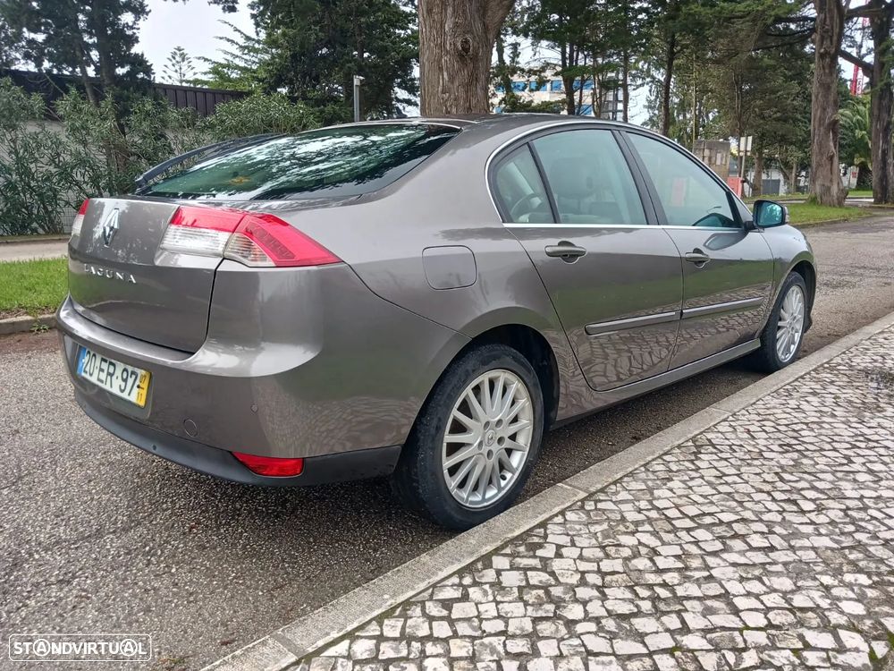 Renault Laguna 2.0 dCi Dynamique S - 13