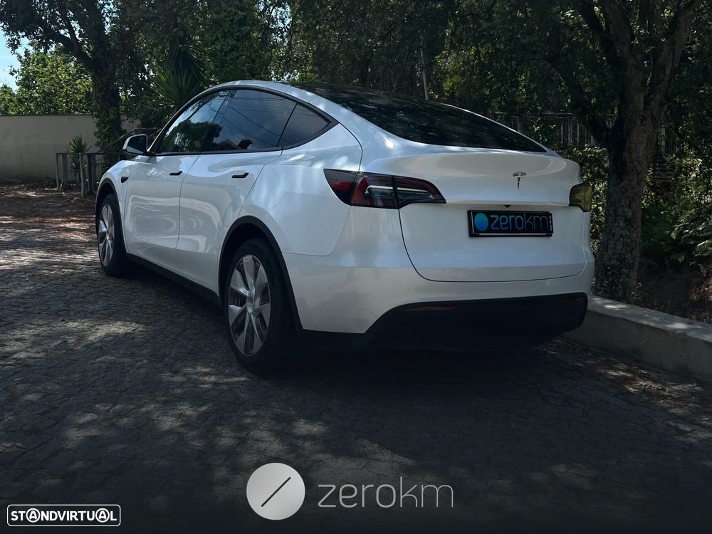 Tesla Model Y RWD - 3