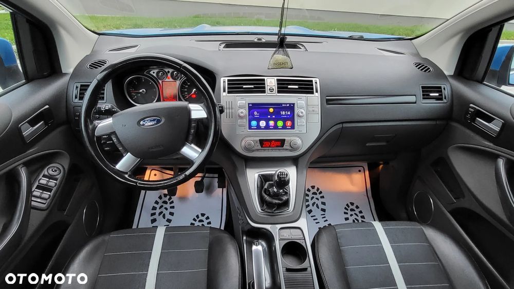 Ford Kuga 2.0 TDCi 4x4 Titanium - 19