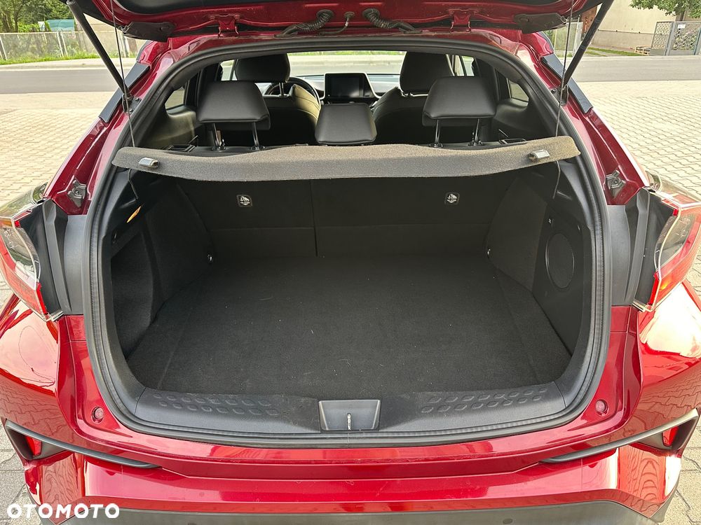 Toyota C-HR 1.8 Hybrid Neon Lime powered by JBL - 9