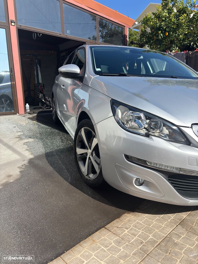 Peugeot 308 1.6 e-HDi Active J17 - 1
