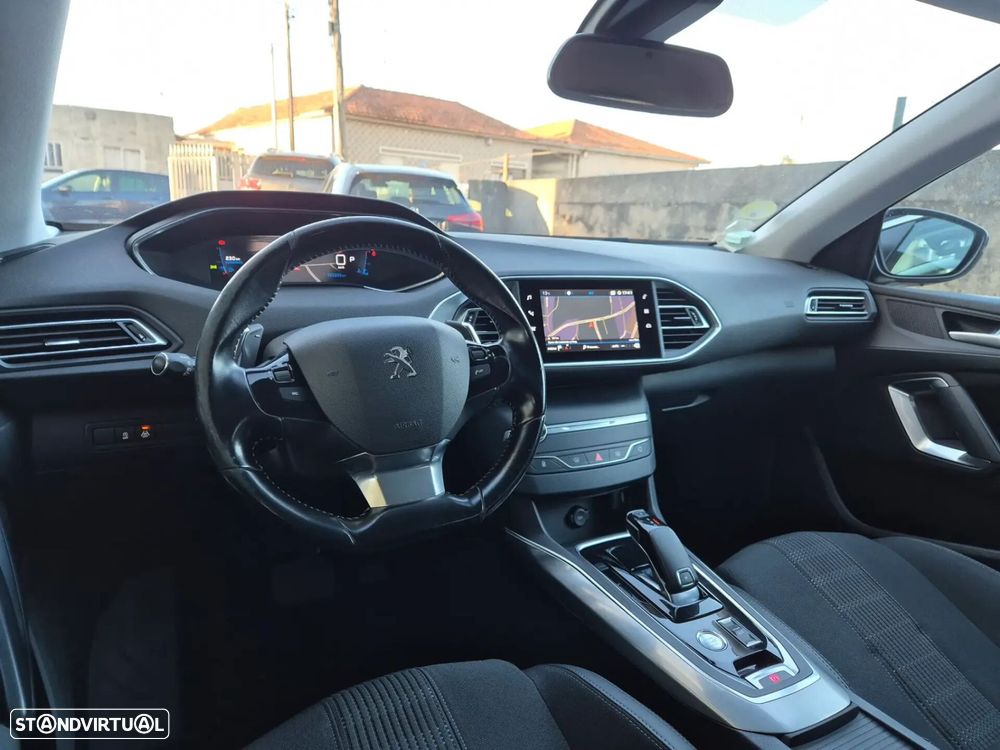 Peugeot 308 SW - 16