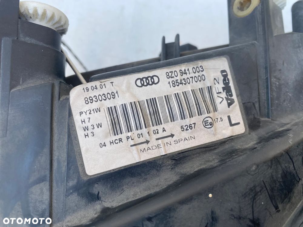 lampy audi a2 komplet eu całe - 6