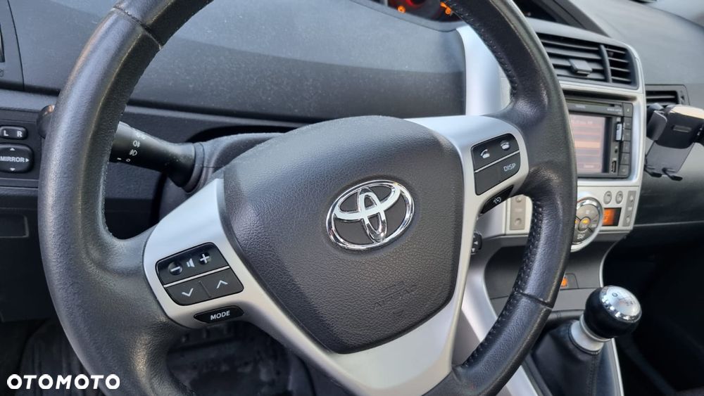 Toyota Verso 2.0 D-4D Premium 7os - 8