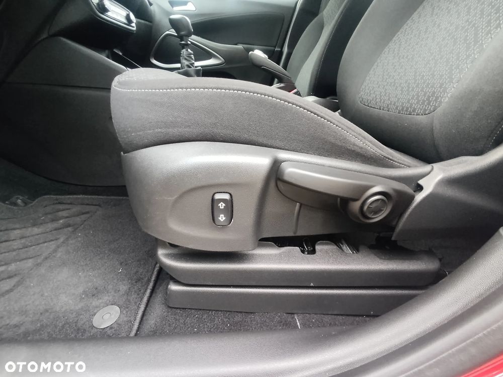 Opel Crossland X 1.2 T Enjoy S&S - 24