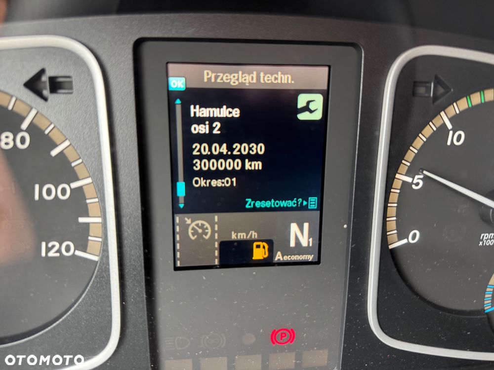 Mercedes-Benz ATEGO - 38