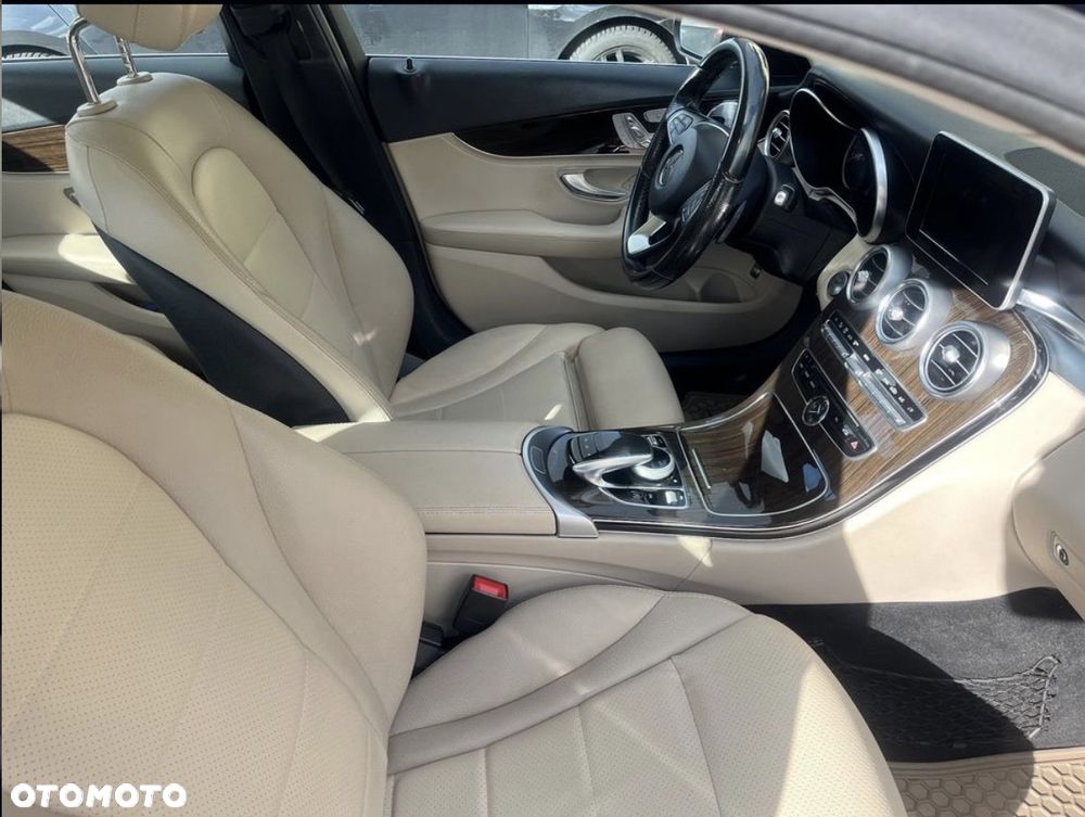 Mercedes-Benz Klasa C 300 7G-TRONIC - 10