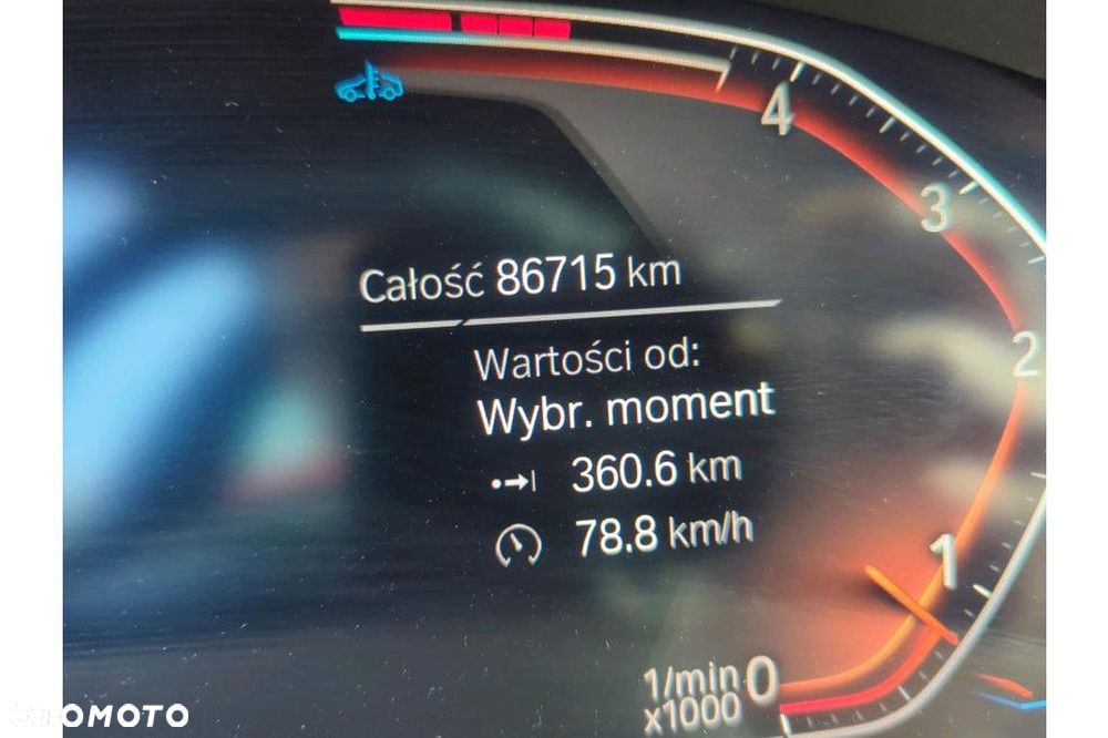 BMW Seria 5 520d xDrive - 12