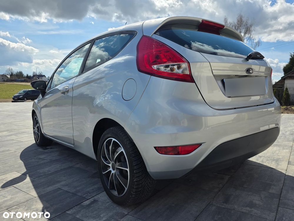 Ford Fiesta 1.25 Trend Edition - 34