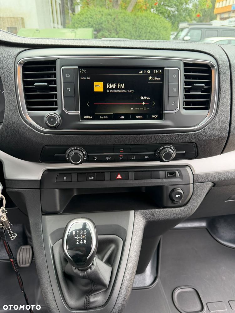 Opel Vivaro - 11