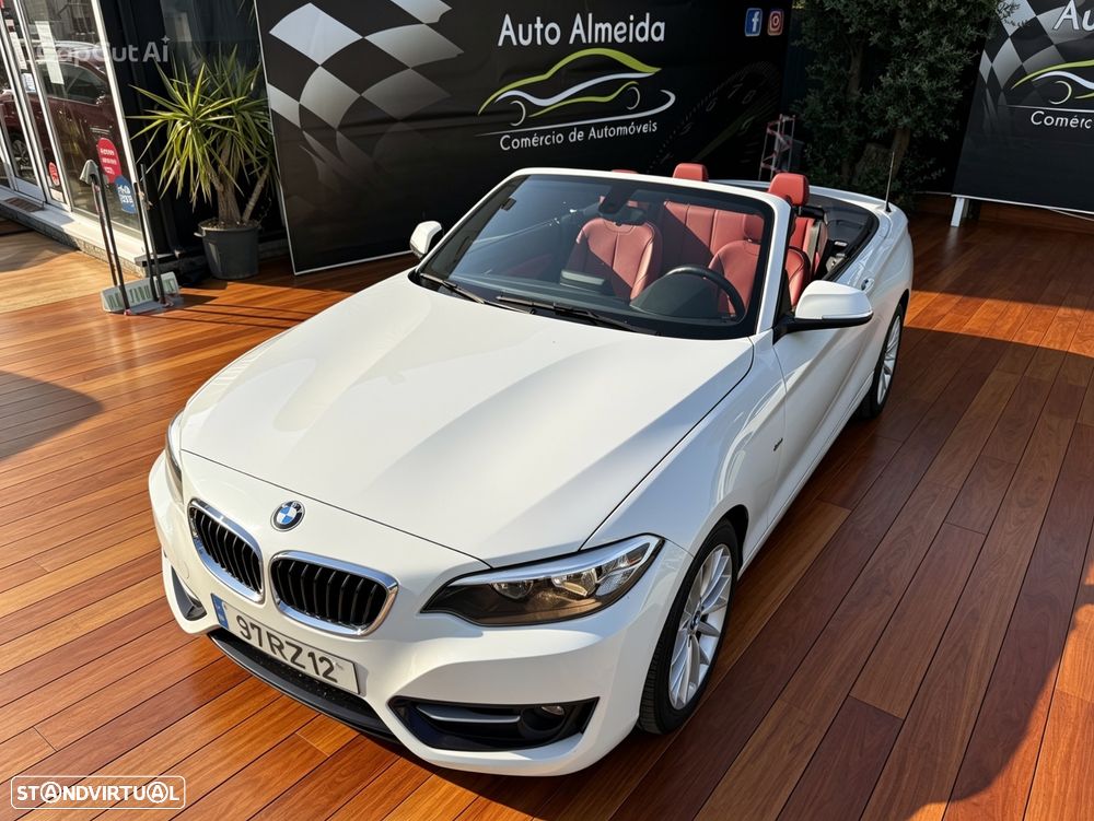 BMW 218 i Cabrio Line Sport Auto - 12