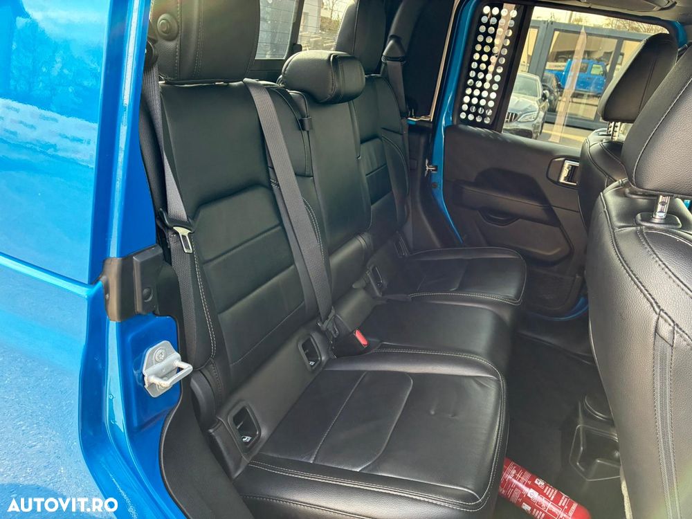 Jeep Gladiator 3.0L V6 AT8 4x4 264 CP Overland - 21