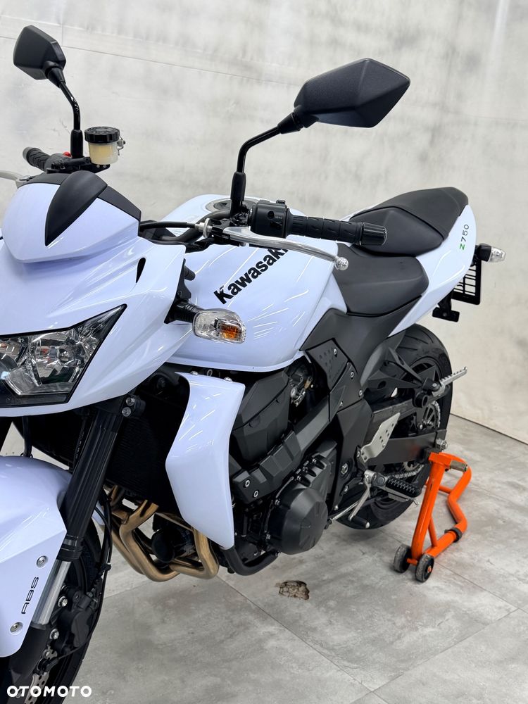 Kawasaki Z - 21