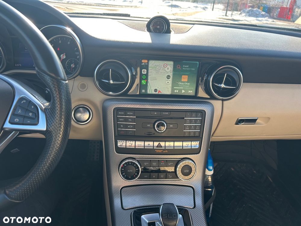 Mercedes-Benz SLC 300 9G-TRONIC - 9