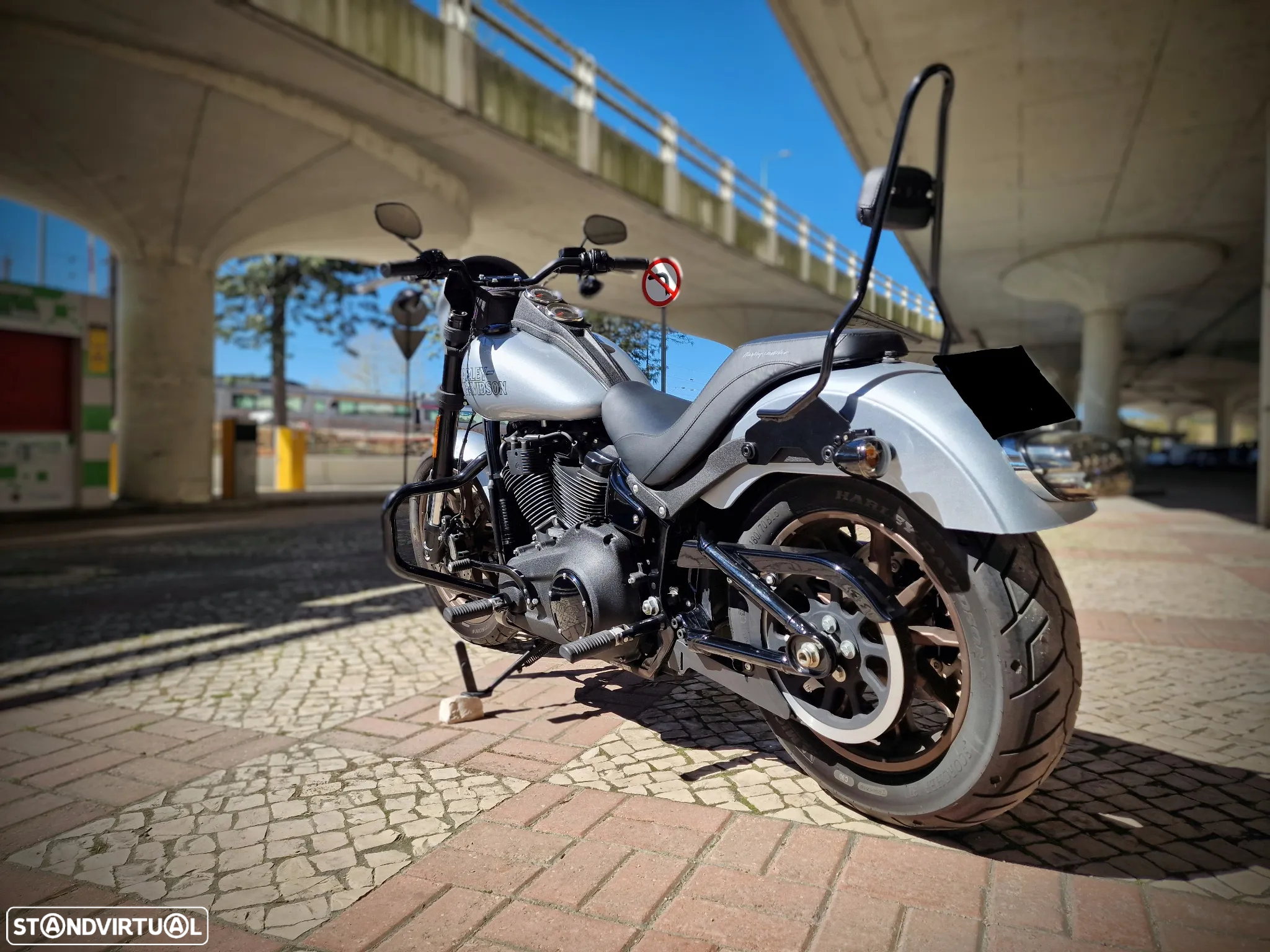 Harley-Davidson FXLR Low Rider S - 5