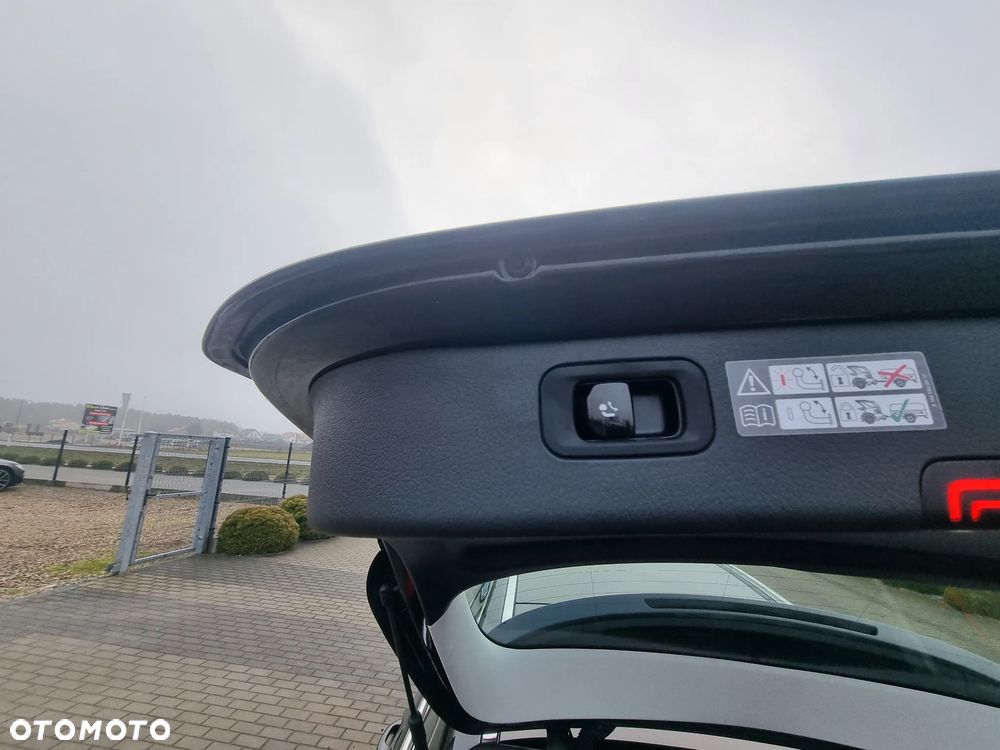 Mercedes-Benz Klasa C 300 de 4Matic 9G-TRONIC Avantgarde - 14