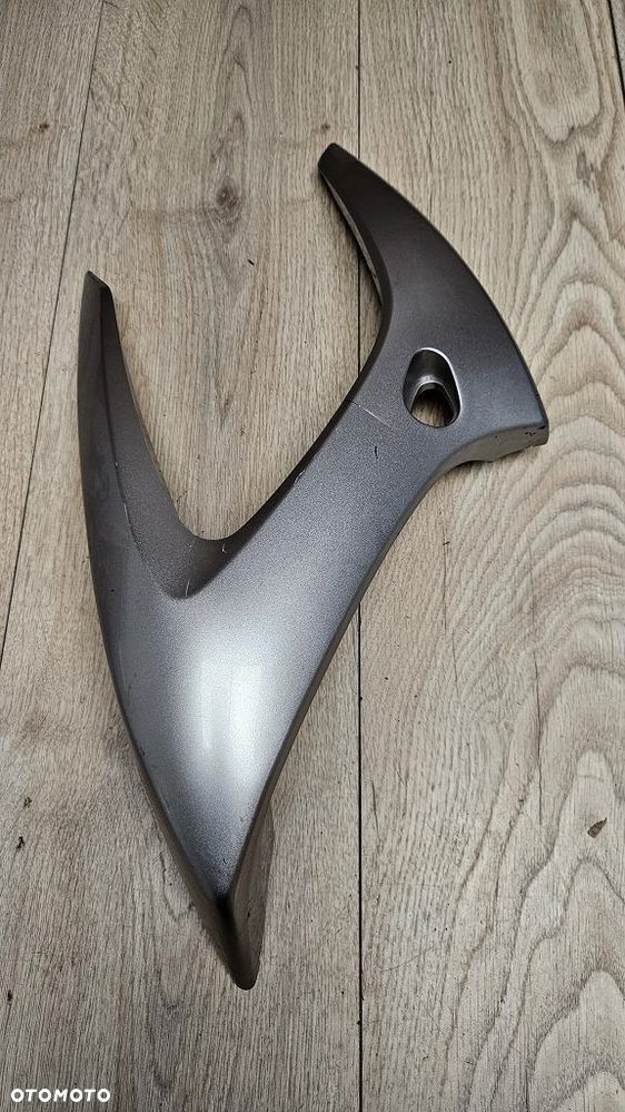 Owiewka boczna wypełnienie bumerang Yamaha FZ6 Fazer 04-07  5VX-2830C - 5