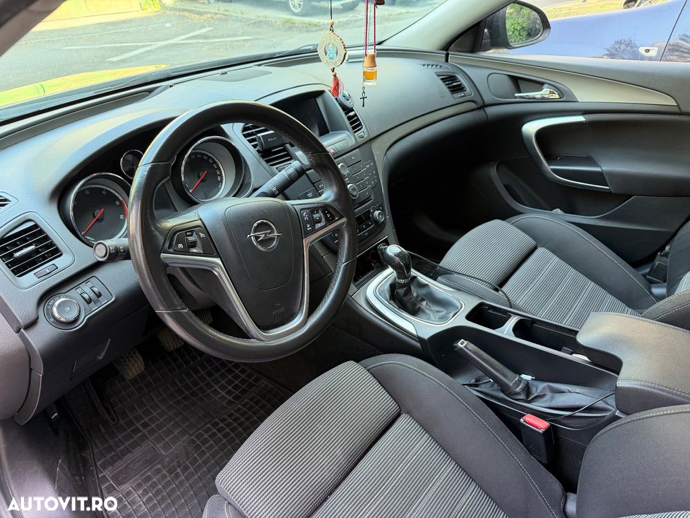 Opel Insignia 2.0 CDTI - 8