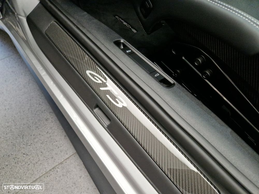 Porsche 911 (992) GT3 PDK - 22