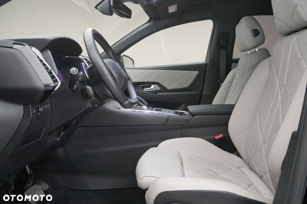 DS Automobiles DS 7 - 12