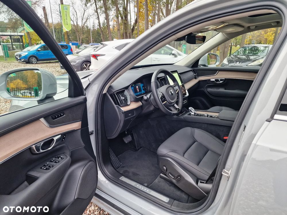 Volvo XC 90 - 7