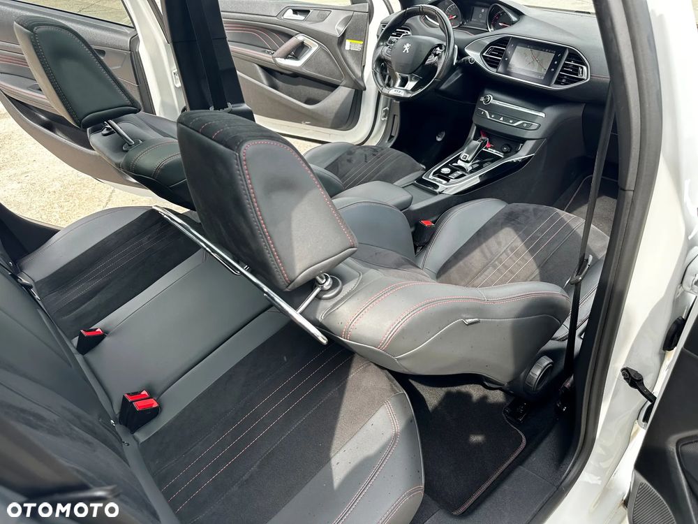 Peugeot 308 PureTech 225 EAT8 Stop & Start GT - 21