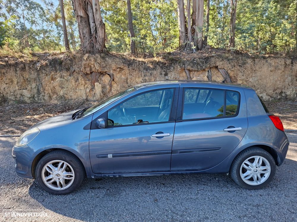 Renault Clio - 6