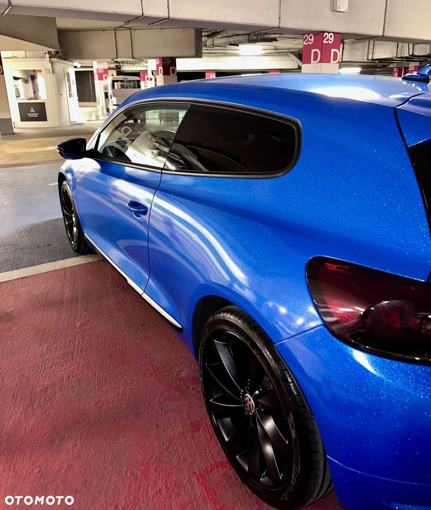 Volkswagen Scirocco 2.0 TDI DSG - 9