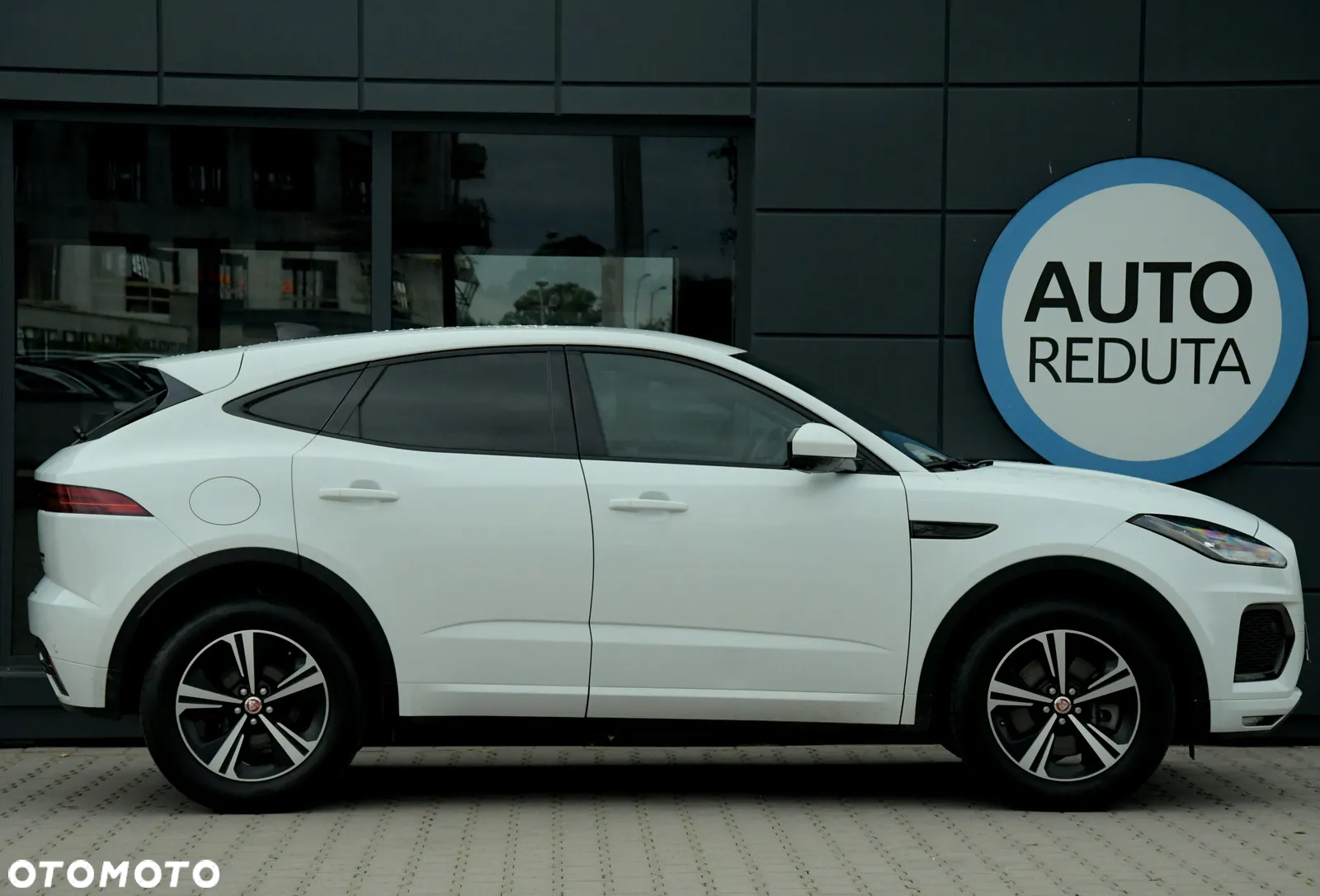 Jaguar E-Pace D200 AWD R-Dynamic S - 4