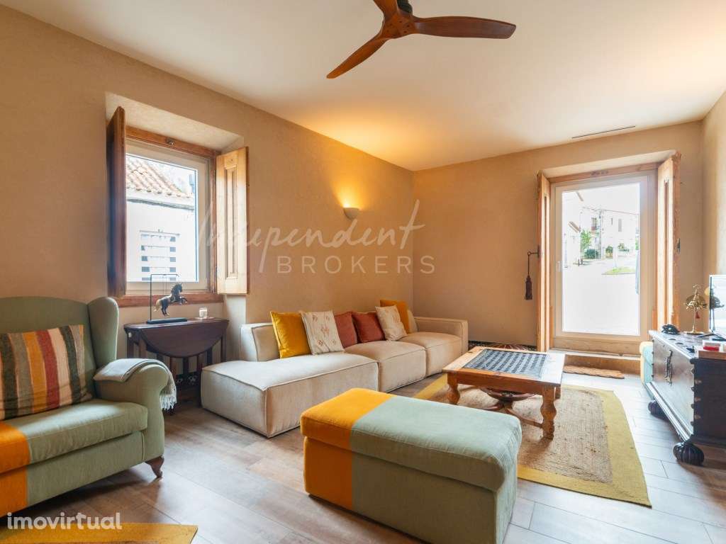 MORADIA T3 REABILITADA EM AZEITÃO - Grande imagem: 2/38