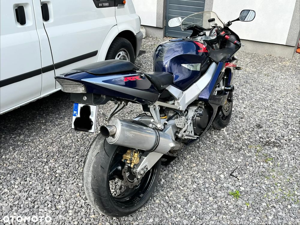 Honda CBR - 8