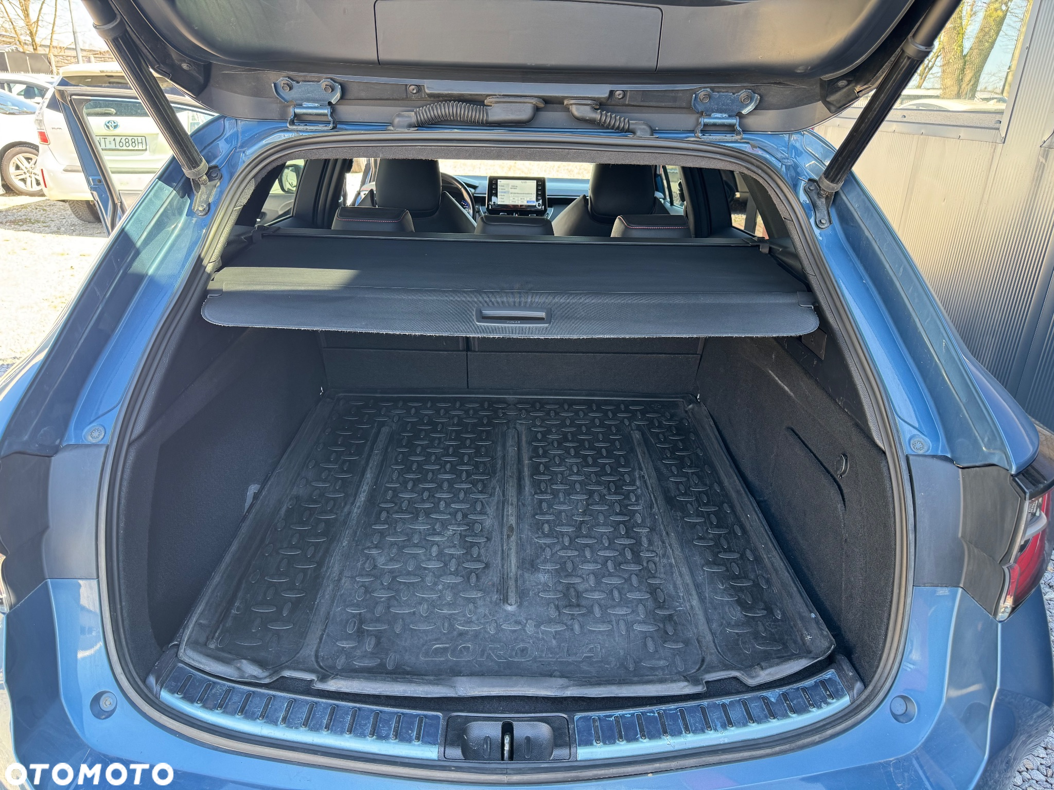 Toyota Corolla 2.0 Hybrid Executive - 21