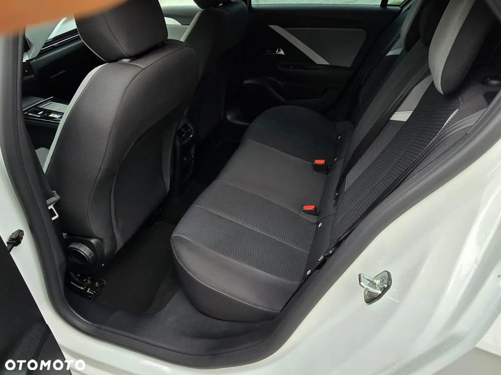 Opel Astra VI 1.6 T Plug-in Hybrid GSe - 23