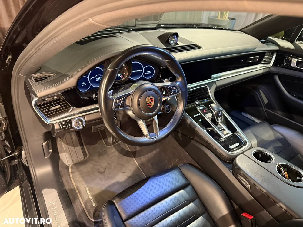 Porsche Panamera 4 - 13