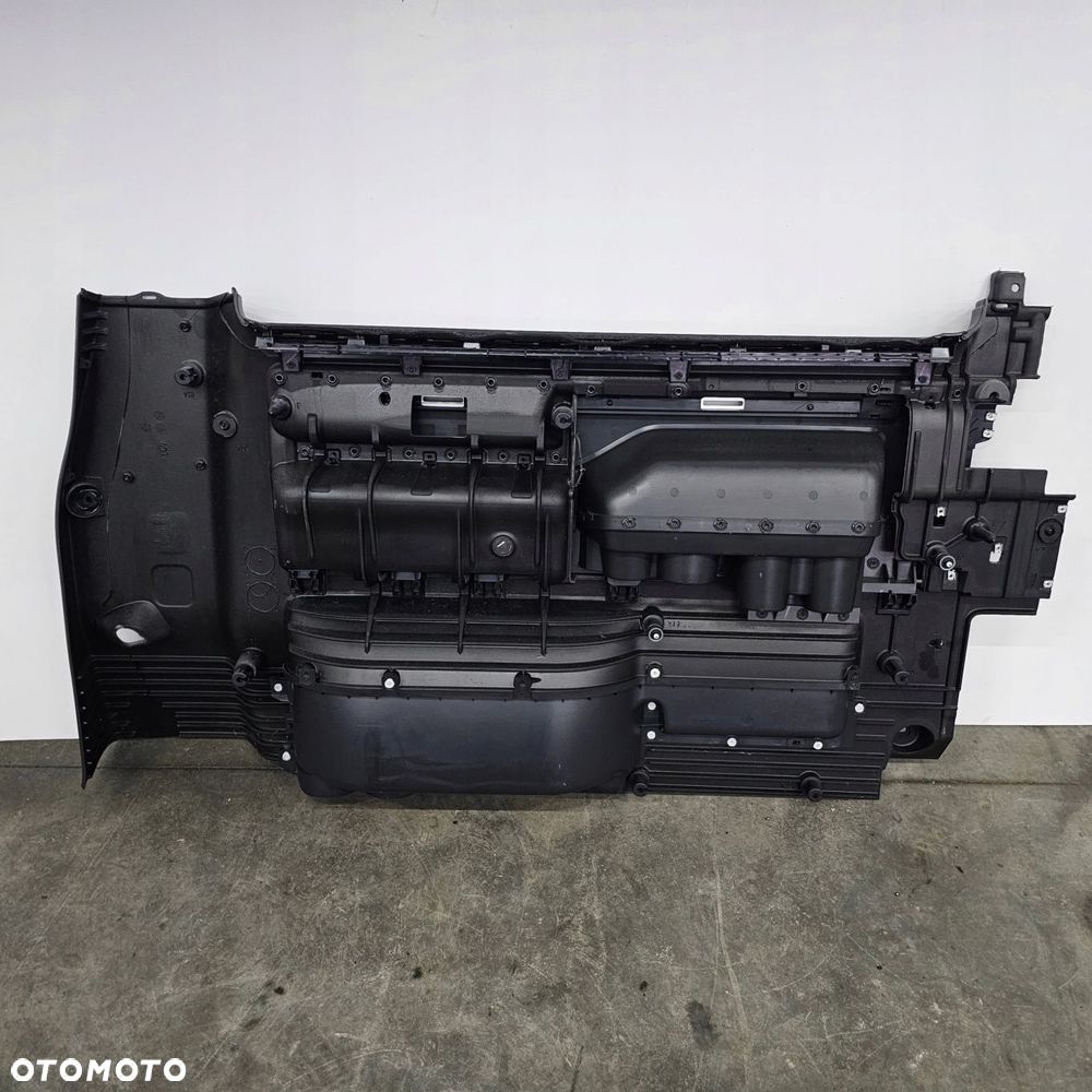 VW T5 MULTIVAN HIGHLINE tapicerka boczek prawy tył - 4