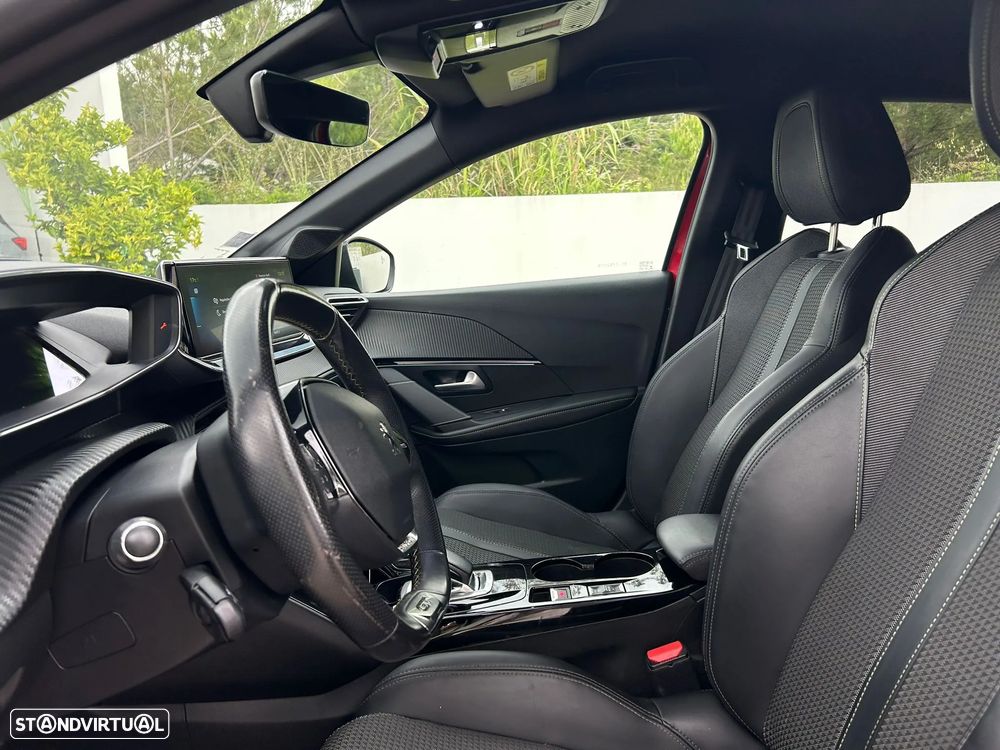 Peugeot e-208 GT - 9