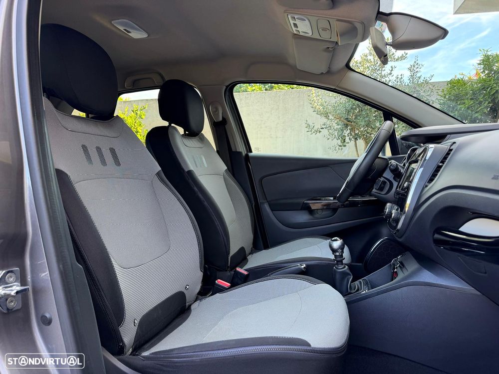 Renault Captur 1.5 dCi - 11