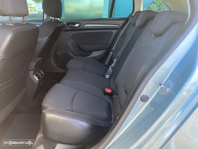 Renault Mégane Sport Tourer 1.6 E-Tech Plug-In Limited - 33